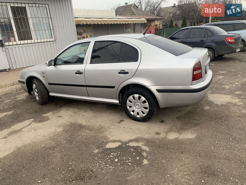 Ліфтбек Skoda Octavia 1998 в Новомосковську