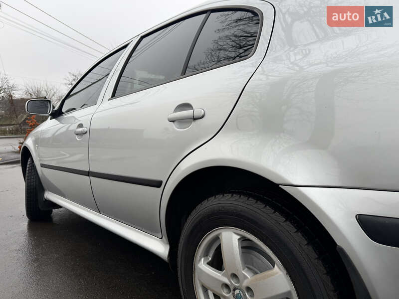 Ліфтбек Skoda Octavia 2006 в Бородянці