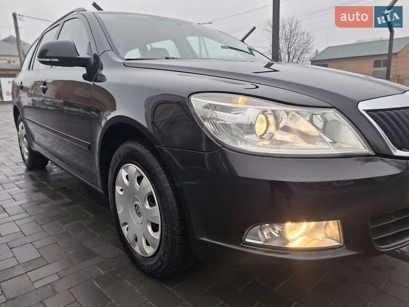 Універсал Skoda Octavia 2011 в Лубнах