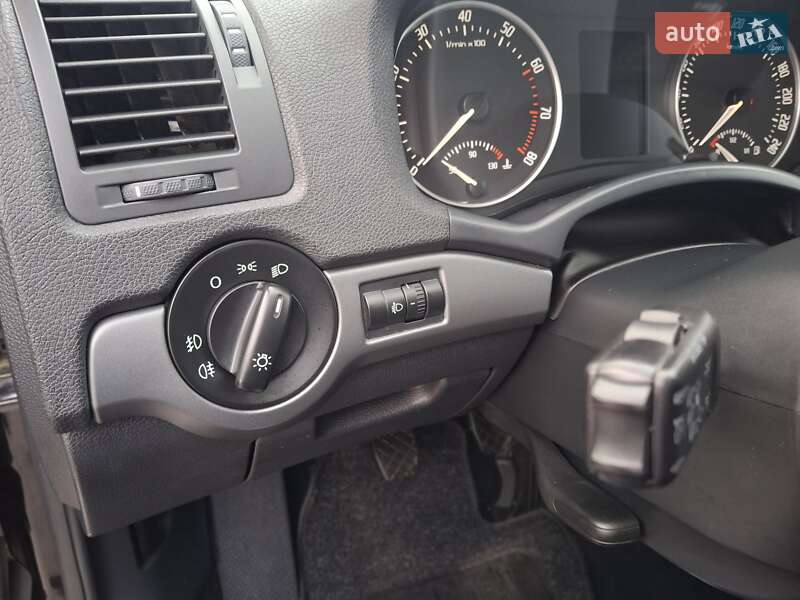 Універсал Skoda Octavia 2011 в Лубнах