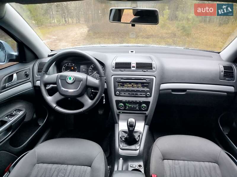 Універсал Skoda Octavia 2011 в Сумах
