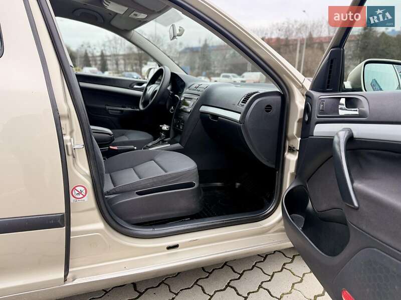Ліфтбек Skoda Octavia 2005 в Львові