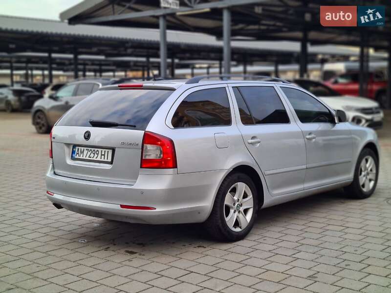 Універсал Skoda Octavia 2013 в Житомирі