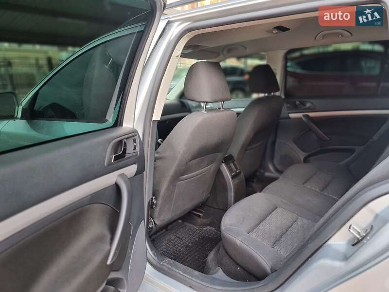 Універсал Skoda Octavia 2013 в Житомирі