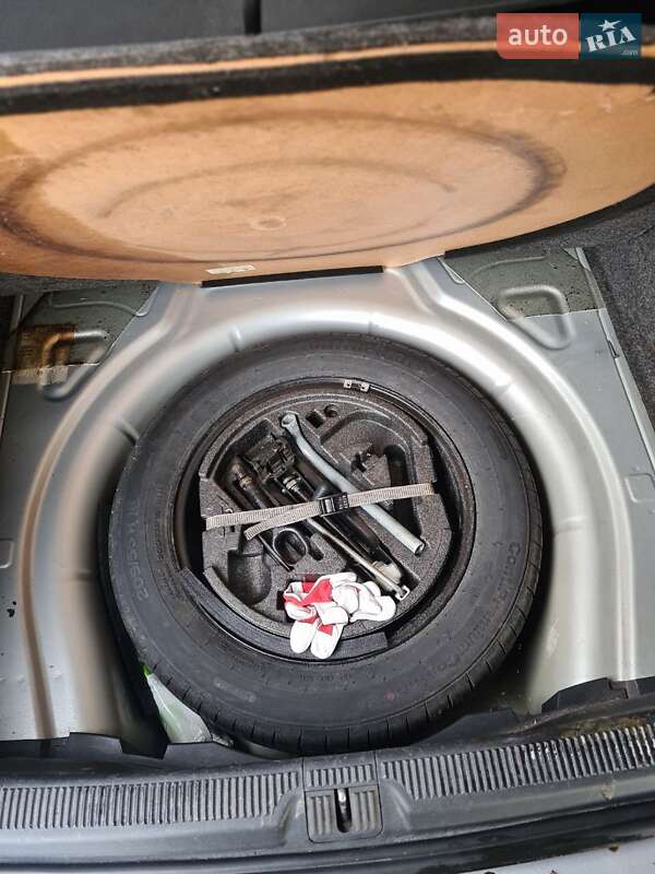 Універсал Skoda Octavia 2013 в Житомирі