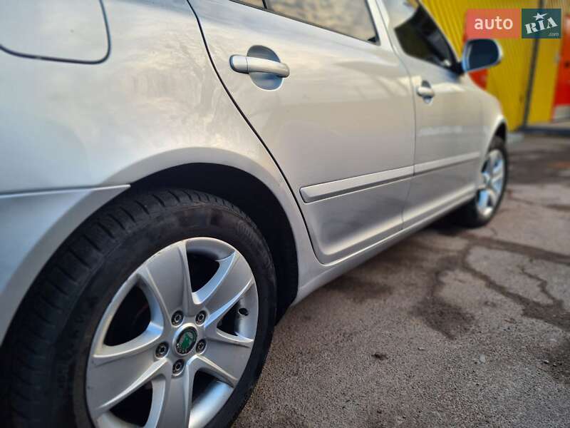 Універсал Skoda Octavia 2013 в Житомирі