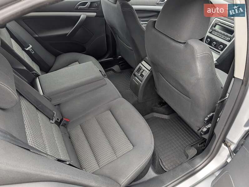 Ліфтбек Skoda Octavia 2010 в Луцьку