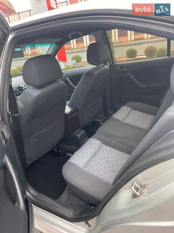 Лифтбек Skoda Octavia 2001 в Хусте