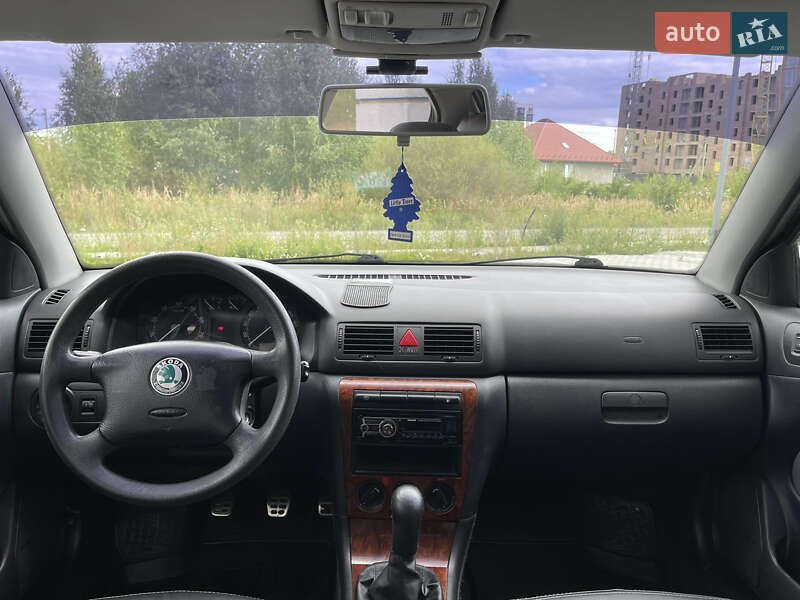 Ліфтбек Skoda Octavia 2006 в Ковелі