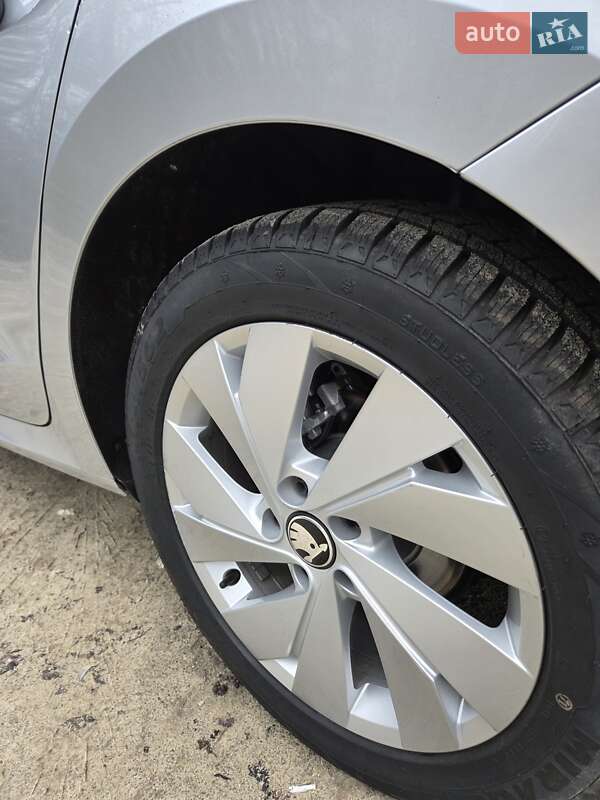 Універсал Skoda Octavia 2020 в Дніпрі