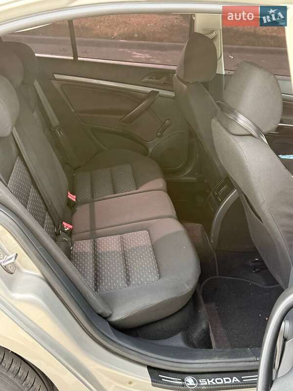 Лифтбек Skoda Octavia 2009 в Черкассах фото 9 Лифтбек Skoda Octavia 2009 в Черкассах