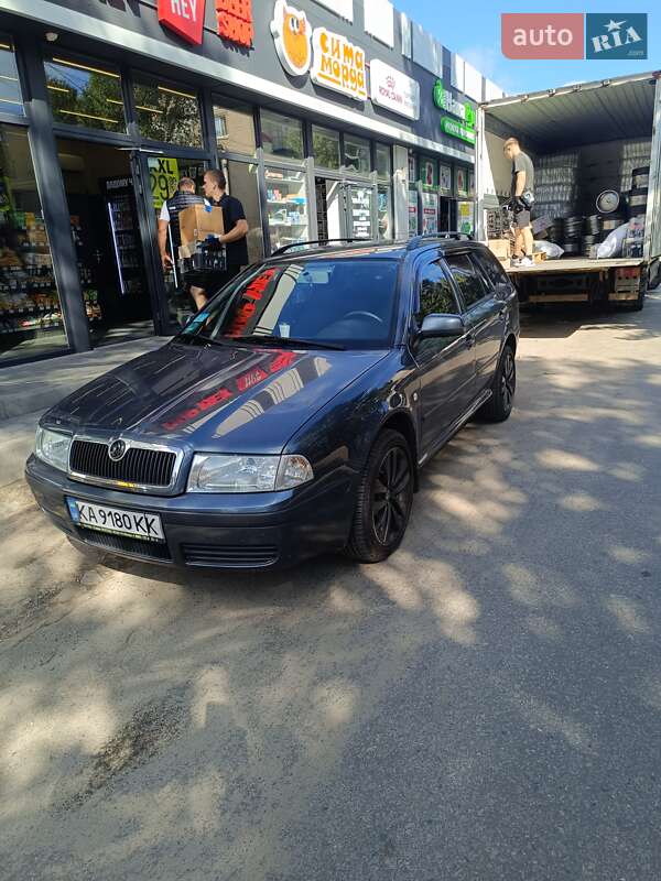 Універсал Skoda Octavia 2005 в Дніпрі