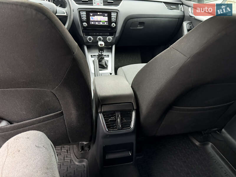 Універсал Skoda Octavia 2014 в Дубні