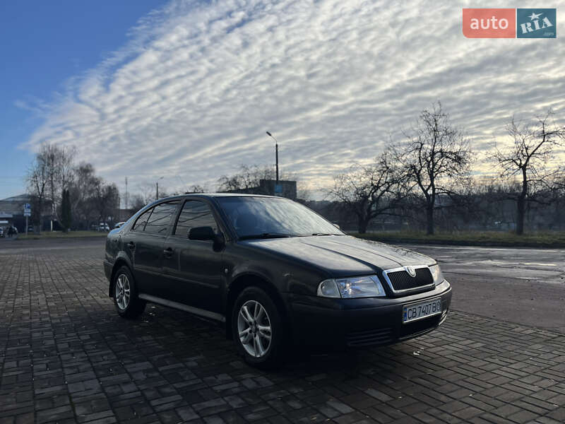 Ліфтбек Skoda Octavia 2004 в Чернігові