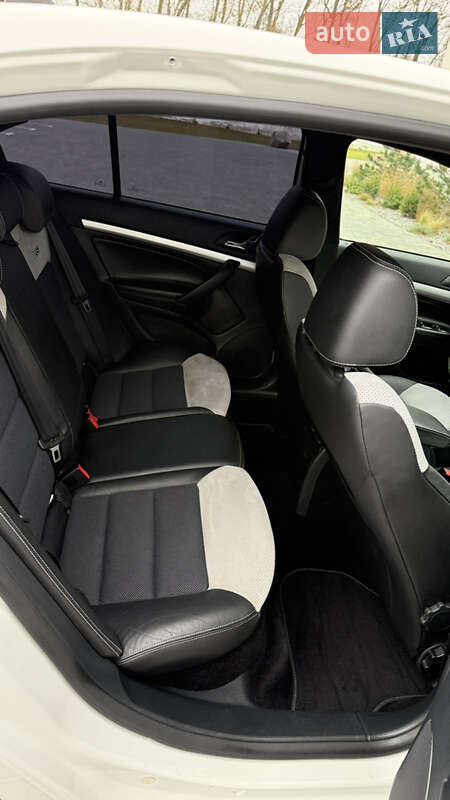 Ліфтбек Skoda Octavia 2012 в Луцьку