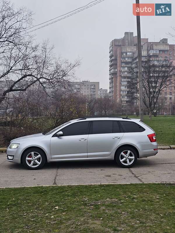 Универсал Skoda Octavia 2016 в Днепре