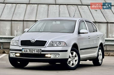 Лифтбек Skoda Octavia 2008 в Киеве