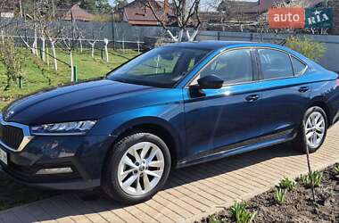 Лифтбек Skoda Octavia 2022 в Киеве
