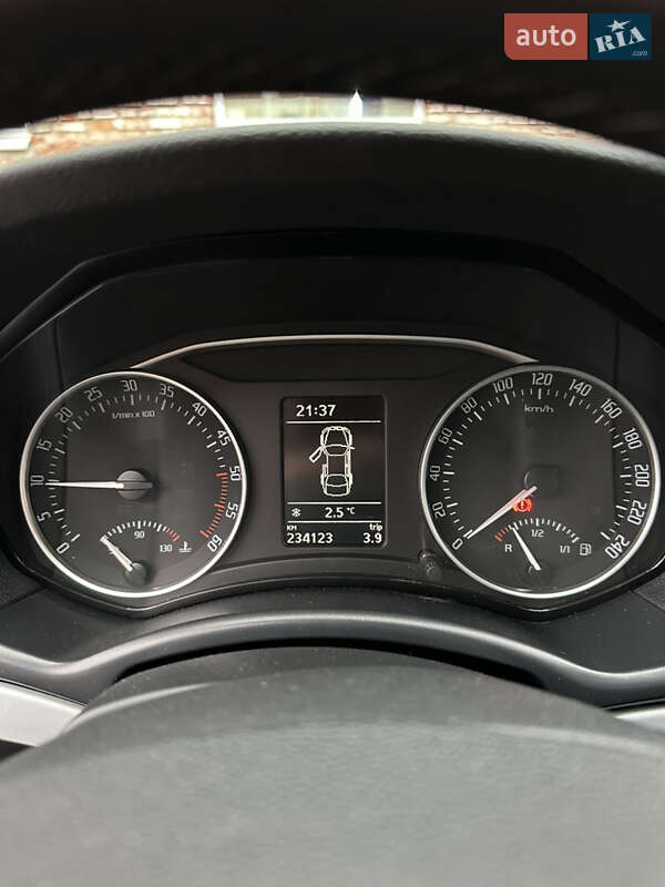 Ліфтбек Skoda Octavia 2010 в Луцьку фото 35 Ліфтбек Skoda Octavia 2010 в Луцьку