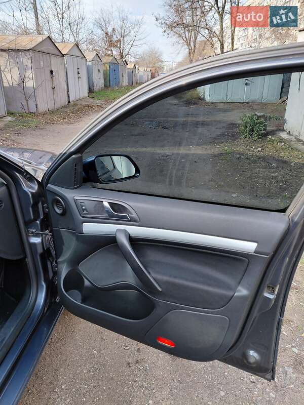 Лифтбек Skoda Octavia 2008 в Днепре