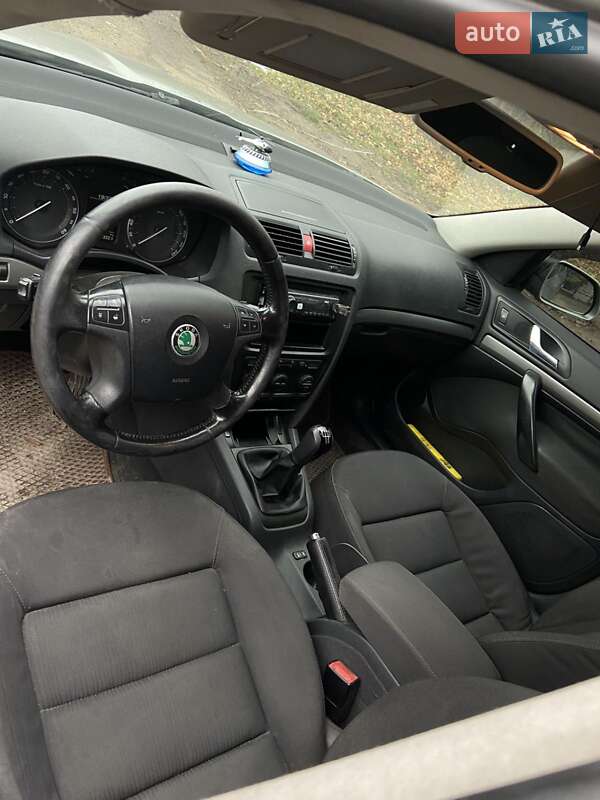 Лифтбек Skoda Octavia 2008 в Дубно