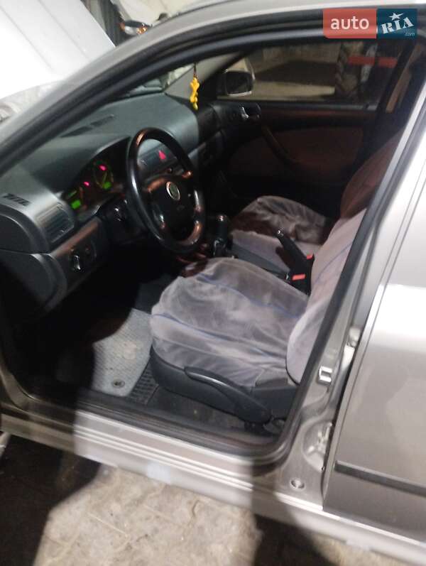 Универсал Skoda Octavia 2008 в Хмельницком