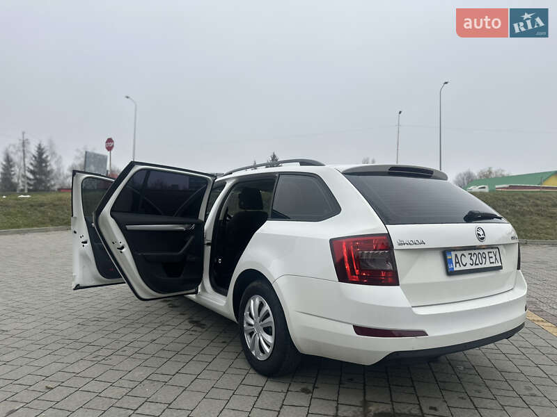 Универсал Skoda Octavia 2014 в Львове