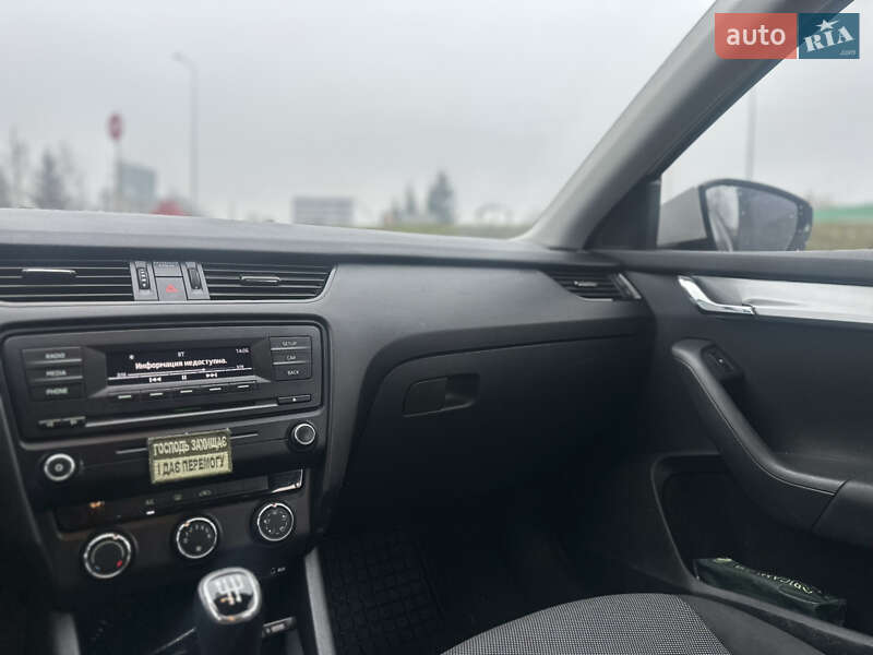 Универсал Skoda Octavia 2014 в Львове