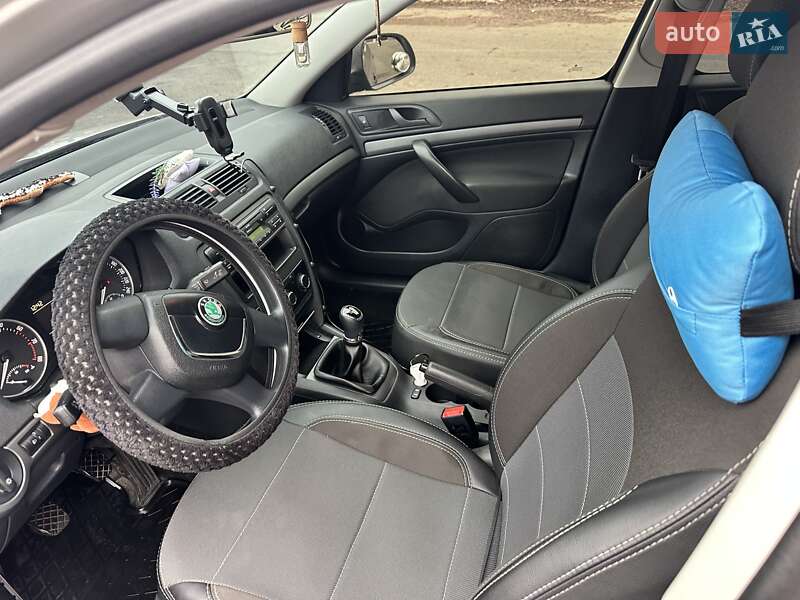 Ліфтбек Skoda Octavia 2009 в Дніпрі