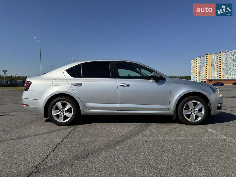 Лифтбек Skoda Octavia 2017 в Киеве