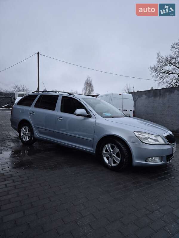 Универсал Skoda Octavia 2010 в Киверцах