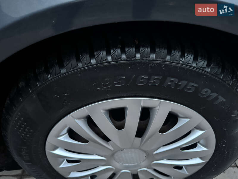 Ліфтбек Skoda Octavia 2012 в Радивиліві