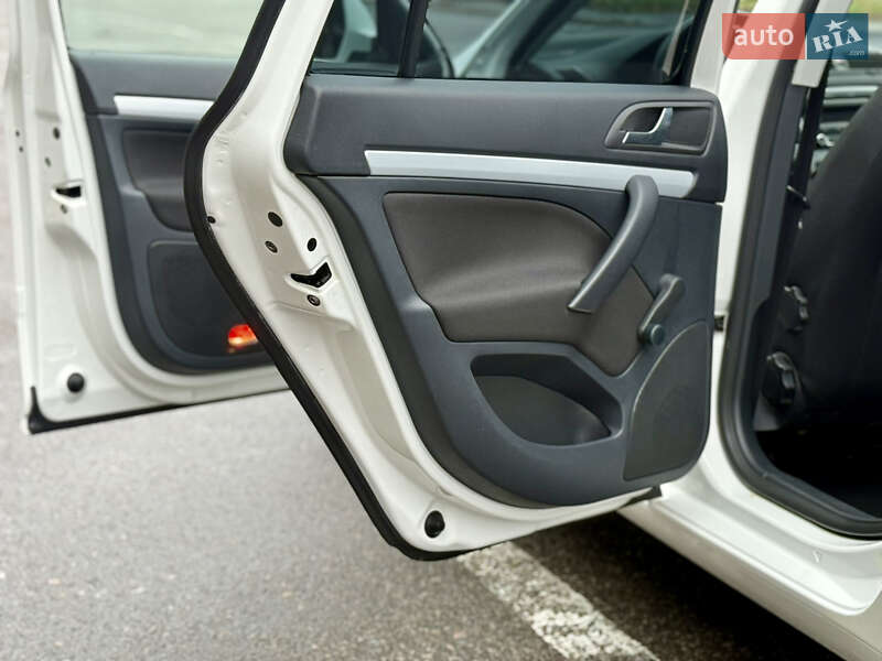 Універсал Skoda Octavia 2010 в Вінниці