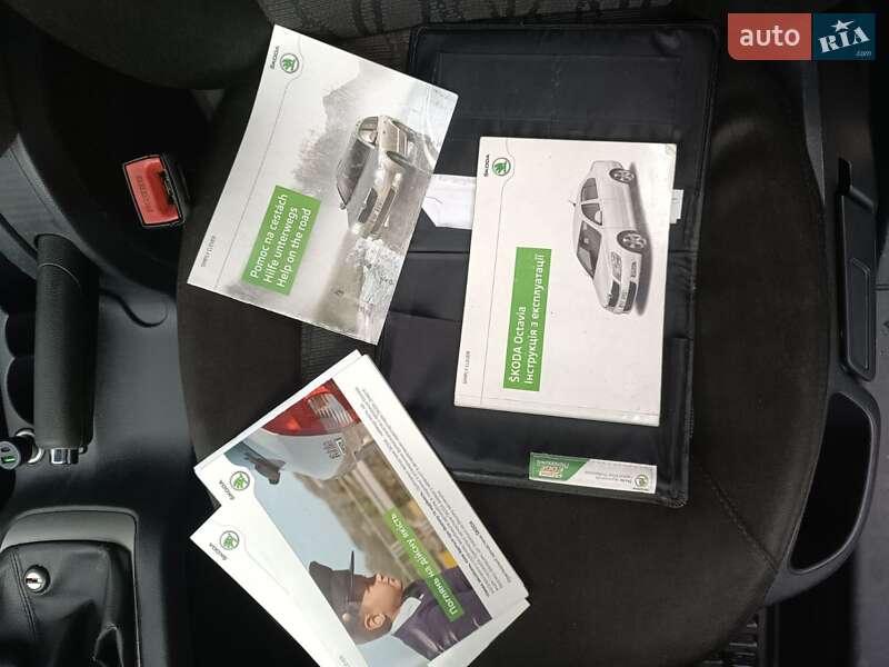 Универсал Skoda Octavia 2012 в Вижнице