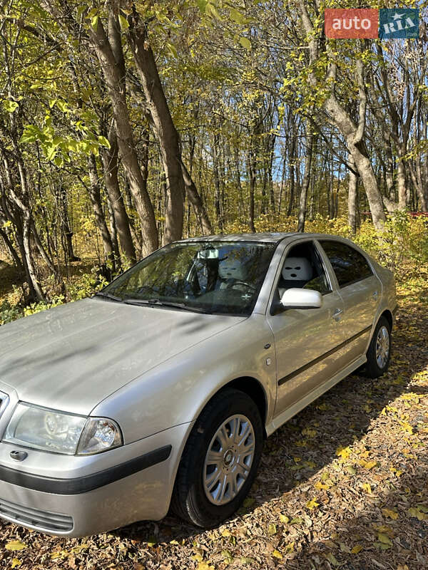 Лифтбек Skoda Octavia 2003 в Хмельницком