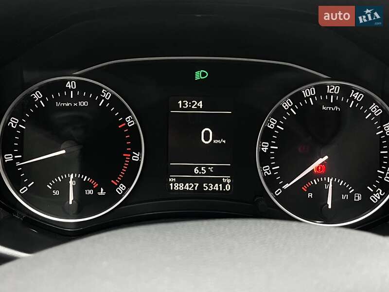 Універсал Skoda Octavia 2010 в Дніпрі