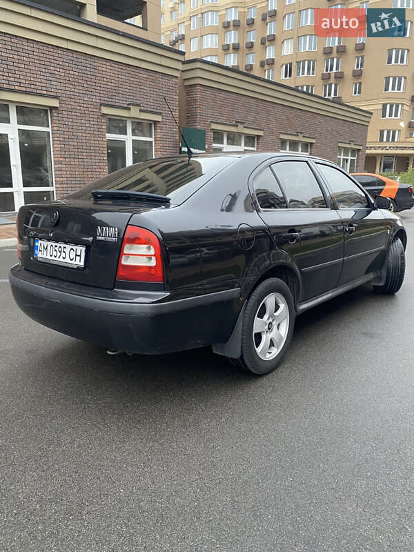 Лифтбек Skoda Octavia 2005 в Вишневом фото 5 Лифтбек Skoda Octavia 2005 в Вишневом