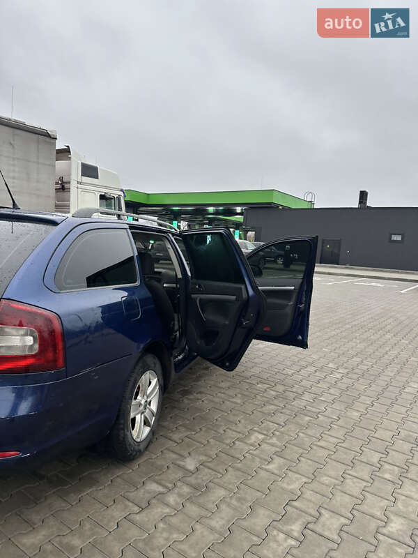 Универсал Skoda Octavia 2009 в Стрые