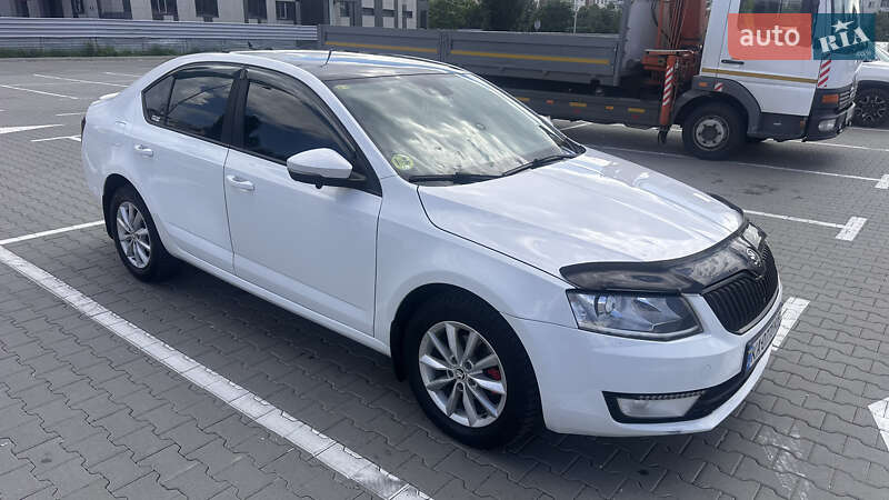 Лифтбек Skoda Octavia 2014 в Черновцах
