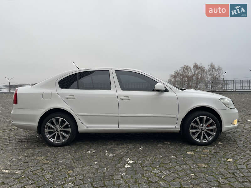 Лифтбек Skoda Octavia 2012 в Днепре