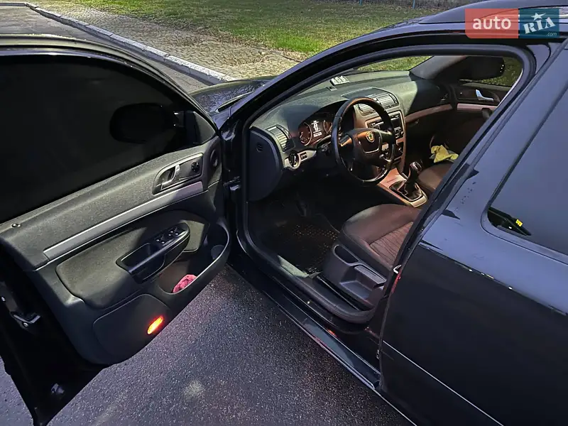 Skoda Octavia 2011 VIN TMBKK61Z8B2152442 фото оголошення 28 з 78