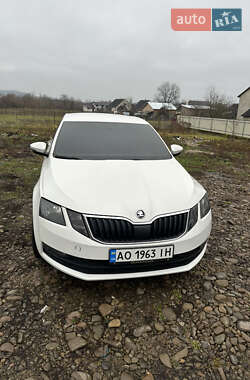 Лифтбек Skoda Octavia 2017 в Тячеве