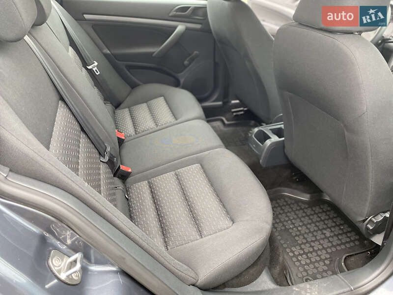 Універсал Skoda Octavia 2012 в Новоархангельську фото 25 Універсал Skoda Octavia 2012 в Новоархангельську