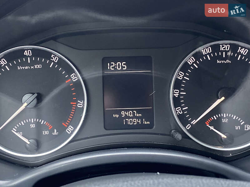 Універсал Skoda Octavia 2010 в Києві фото 36 Універсал Skoda Octavia 2010 в Києві