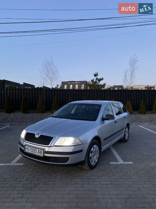 Універсал Skoda Octavia 2011 в Тернополі