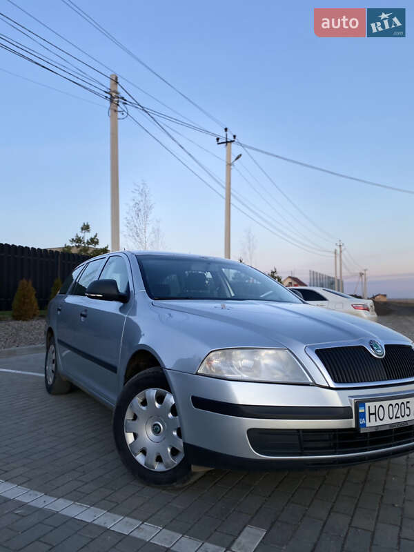 Універсал Skoda Octavia 2011 в Тернополі