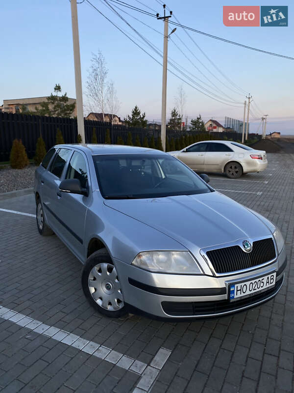 Універсал Skoda Octavia 2011 в Тернополі