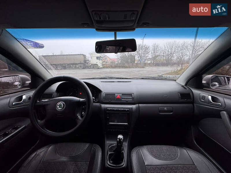 Универсал Skoda Octavia 2001 в Попельне