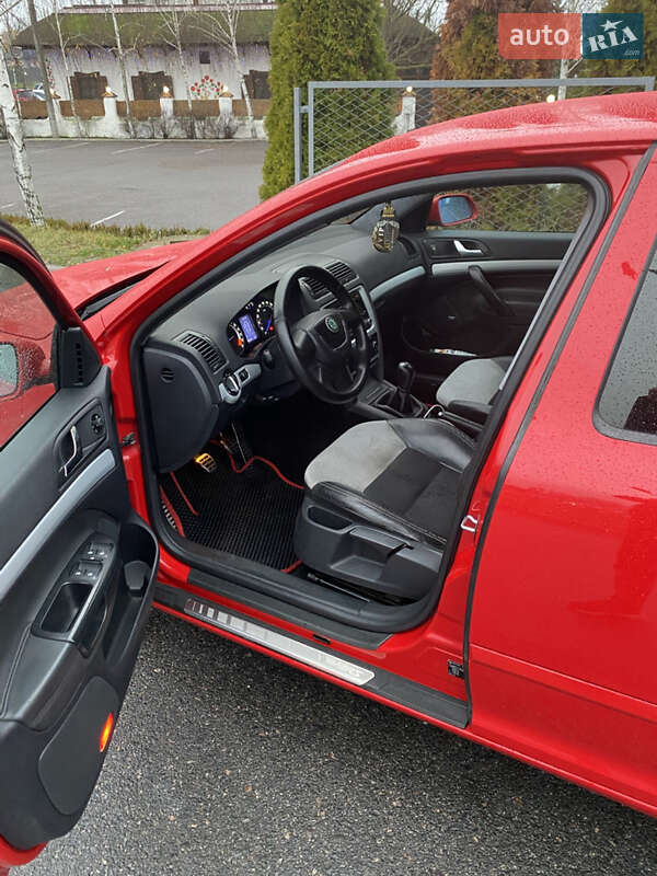 Лифтбек Skoda Octavia 2008 в Смеле