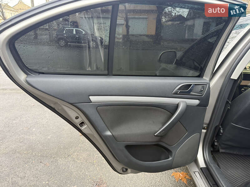 Лифтбек Skoda Octavia 2012 в Николаеве